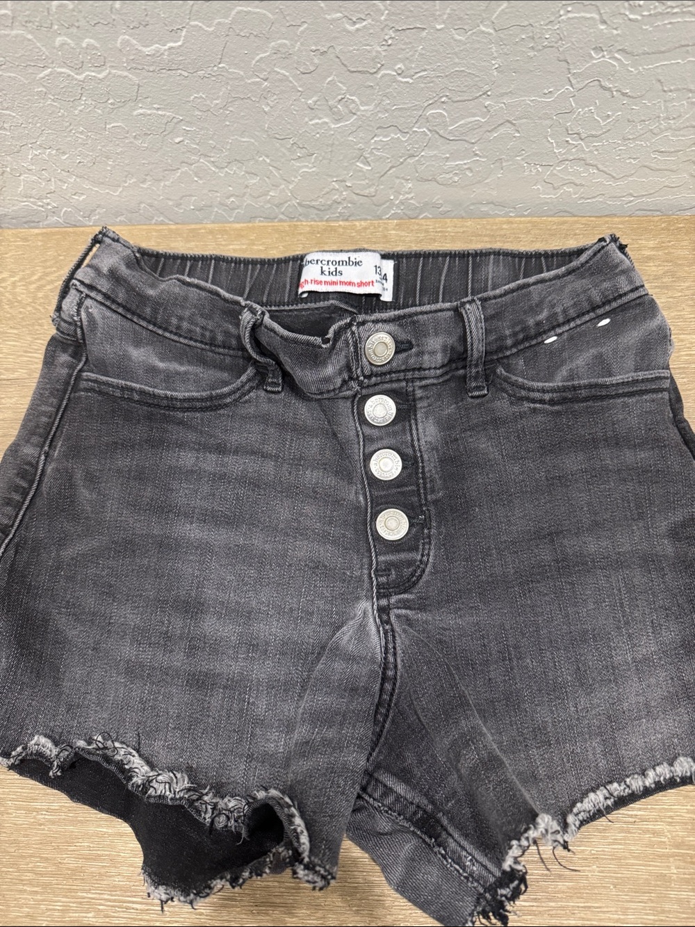 abercrombie kids black washed button-front denim shorts Girls Size 13/14